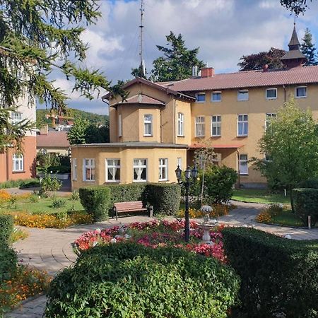 Ow Meduza I Biala Mewa Hotel Miedzyzdroje Exterior photo