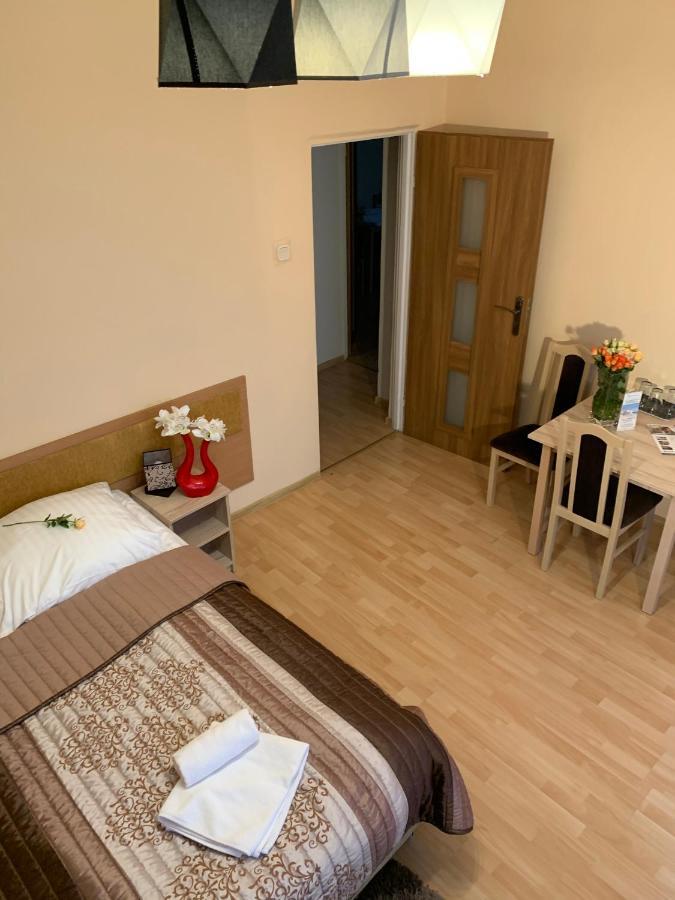 Ow Meduza I Biala Mewa Hotel Miedzyzdroje Exterior photo